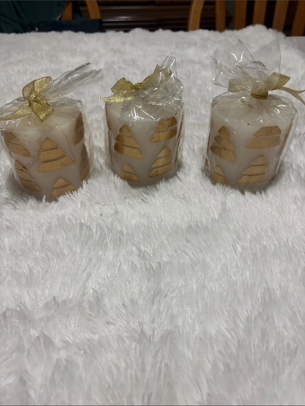 NWT set of 3 white with gold Christmas tree candles